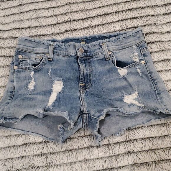 7 For All Mankind Pants - Light wash distressed 7 for all mankind jean shorts size 25